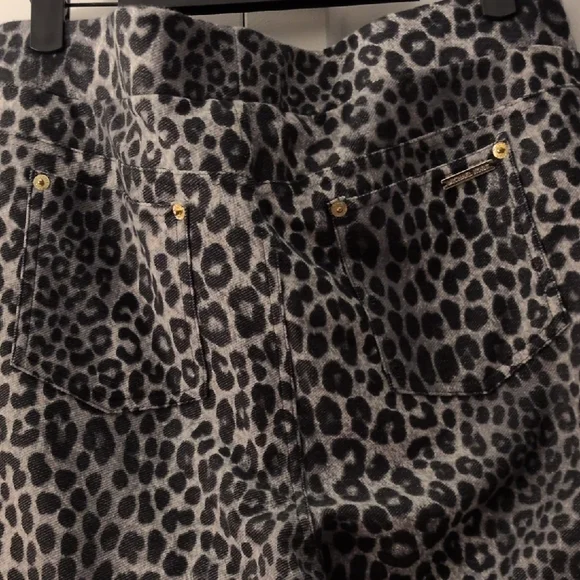 Michael Kors Black and Gray Patterned Pants - Picture 7 of 8